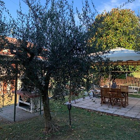 La Casa Di Thomas Apartment Lazise Bagian luar foto