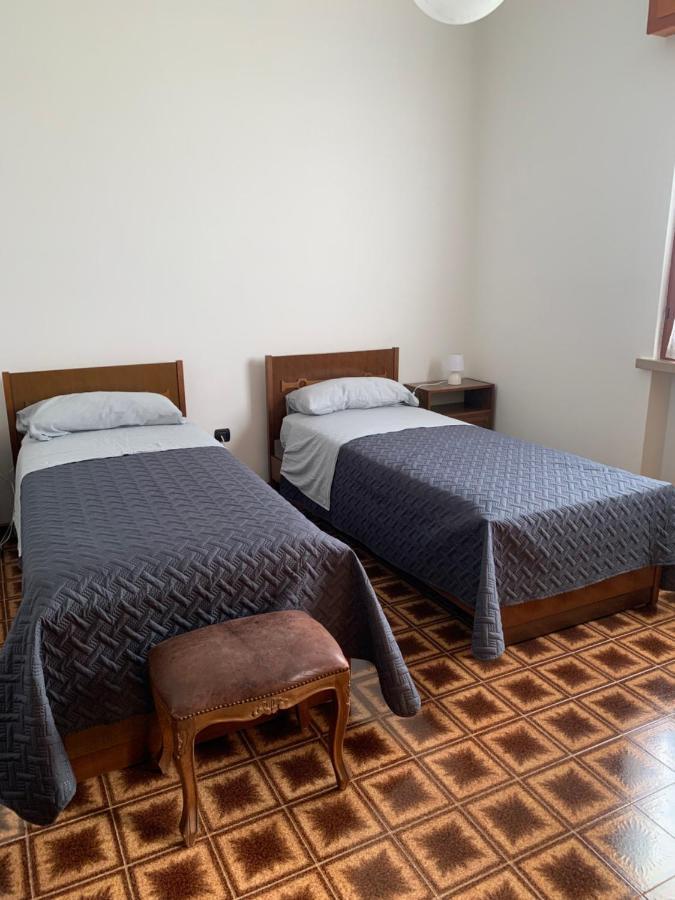 La Casa Di Thomas Apartment Lazise Bagian luar foto