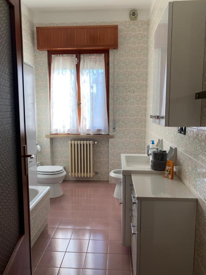 La Casa Di Thomas Apartment Lazise Bagian luar foto